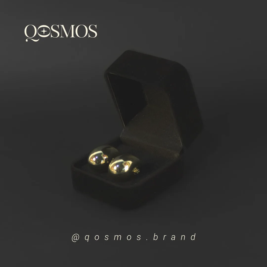 Post de Qosmos aretes con forma de gotas